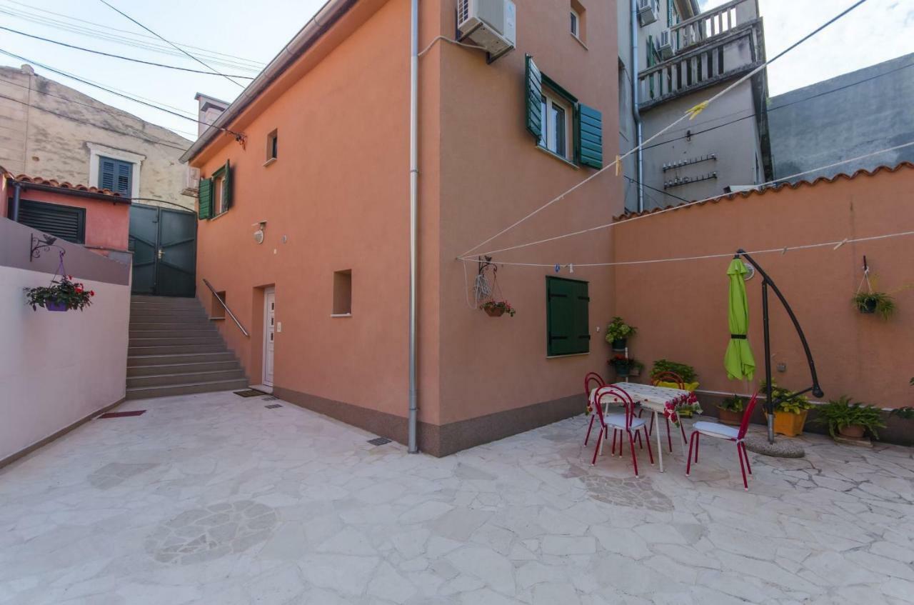 House Poets Street In Old Sibenik Βίλα Εξωτερικό φωτογραφία